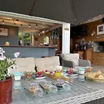B&B Maison Dihinxenea 위스타리츠