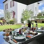 Maison Dihinxenea