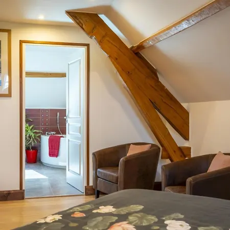 Maison Dihinxenea ユスタリッツ