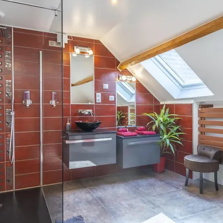 Maison Dihinxenea Bed and Breakfast