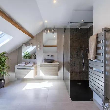 Maison Dihinxenea Bed & Breakfast 3*