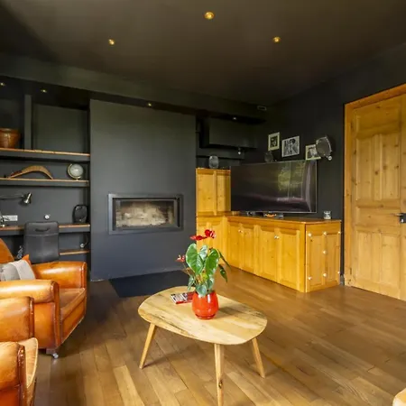 Maison Dihinxenea 3* ユスタリッツ