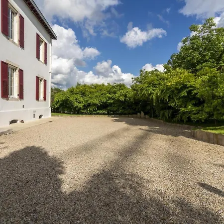 Maison Dihinxenea 3* ユスタリッツ
