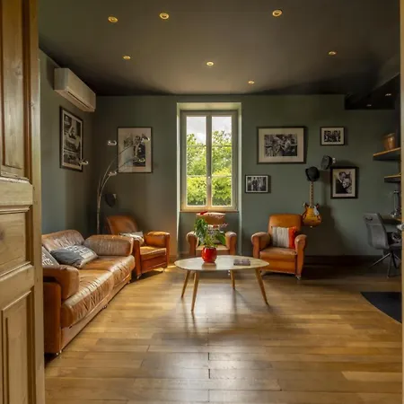 Bed and Breakfast Maison Dihinxenea 3*