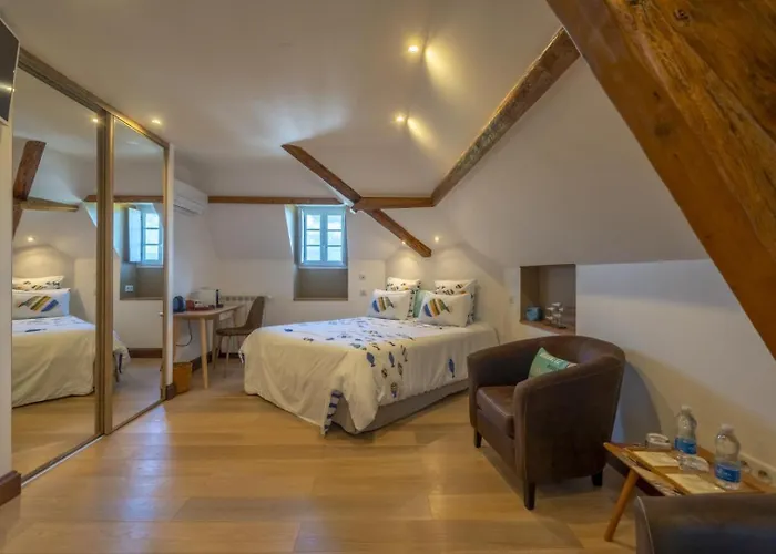 Bed & Breakfast Maison Dihinxenea 3*