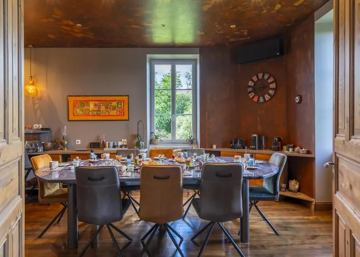 Maison Dihinxenea Bed & Breakfast 3*