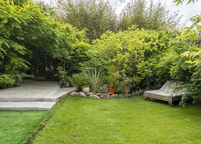 Maison Dihinxenea Bed & Breakfast